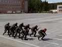 В Новосибирске курсант из Анголы, прославившийся в интернете танцами на плацу, отчислен и оштрафован за наркотики В Новосибирске курсант из Анголы, прославившийся в интернете танцами на плацу, отчислен и оштрафован за наркотики