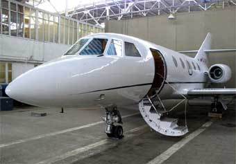  Falcon 20    Jet 2000