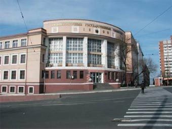 Здание Дальневосточного государственного университета. Фото с сайта http://www.dvgu.ru/
