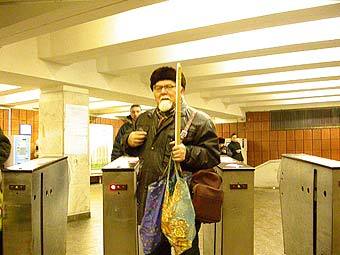 Турникеты московского метро. Фото Юлии Вишневецкой, Lenta.Ru