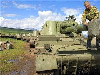 Колонна российской бронетехники. Фото AFP 