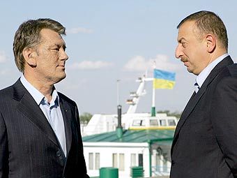 Виктор Ющенко и Ильхам Алиев. Фото пресс-службы президента Украины 