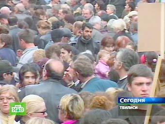 Митинг оппозиции в Тбилиси. Кадр телеканала НТВ