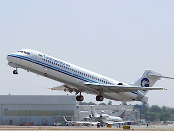   "" (Turkmenistan Airlines).    boeing.com 
