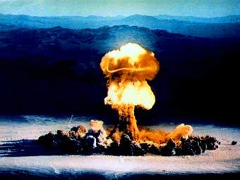  .    nuclearweaponarchive.com 