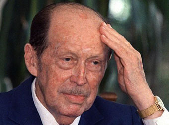  ,  AFP