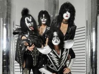 Kiss,    