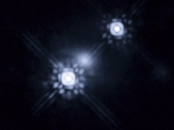 HE 1104-1805.        .  NASA/ESA