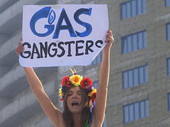   Femen   "".  -,  